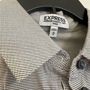 Express Women’s Black and White Fitted Shirt